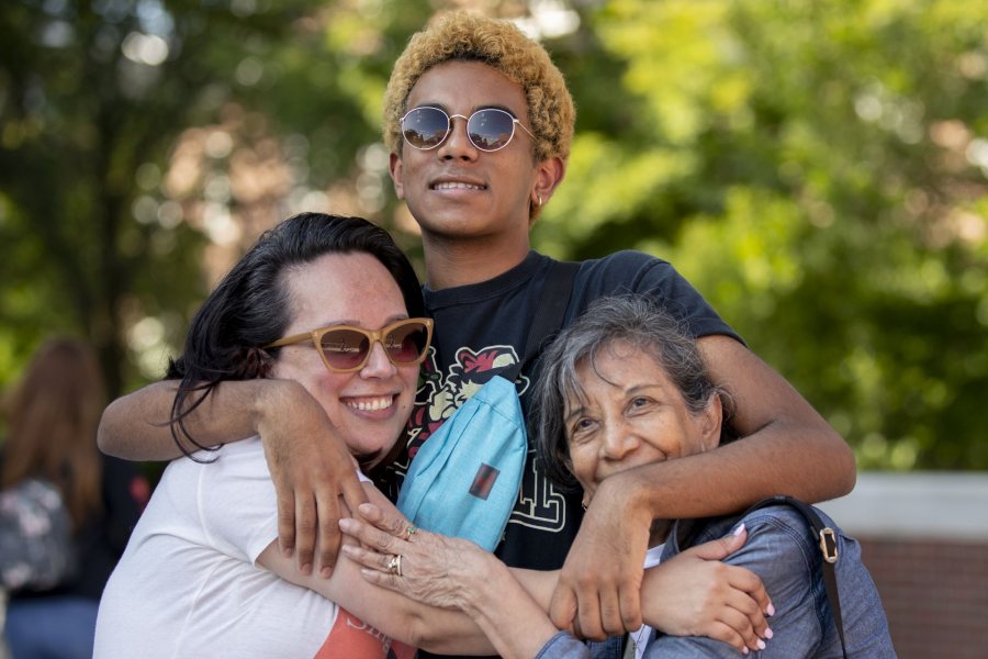 Move-In DayThe Class of 2023 arrives on campus. Students move into their new residences, attend meetings, eat lunch, pick up AESOP equipment, hear the President's Greeting on the Historic Quad, and say goodbye to their families.