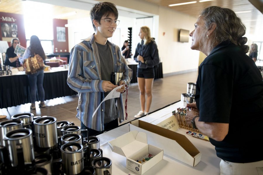 Move-In DayThe Class of 2023 arrives on campus. Students move into their new residences, attend meetings, eat lunch, pick up AESOP equipment, hear the President's Greeting on the Historic Quad, and say goodbye to their families.