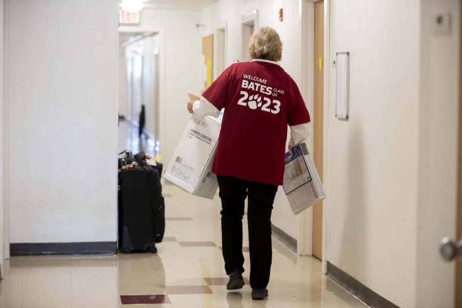 Move-In DayThe Class of 2023 arrives on campus. Students move into their new residences, attend meetings, eat lunch, pick up AESOP equipment, hear the President's Greeting on the Historic Quad, and say goodbye to their families.