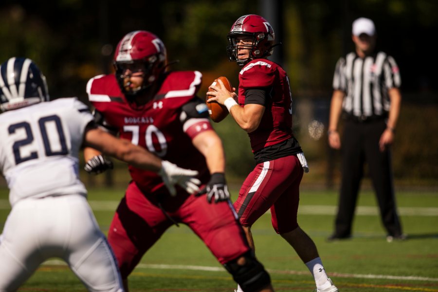 Bates hosts Middlebury on September 21, 2019.