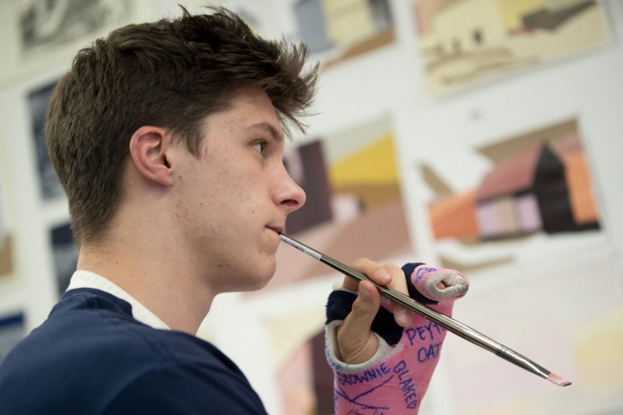 Olin Arts CenterPamela Johnson and senior art thesis students will be wrapping up a writing assignment. They then disperse to work in their Olin studios.