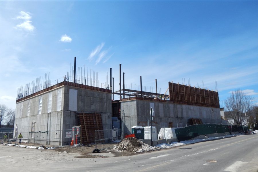 Structural steel and a few concrete wall forms are shown in this northeast view of the science center taken March 25, 2020. (Doug Hubley/Bates College)