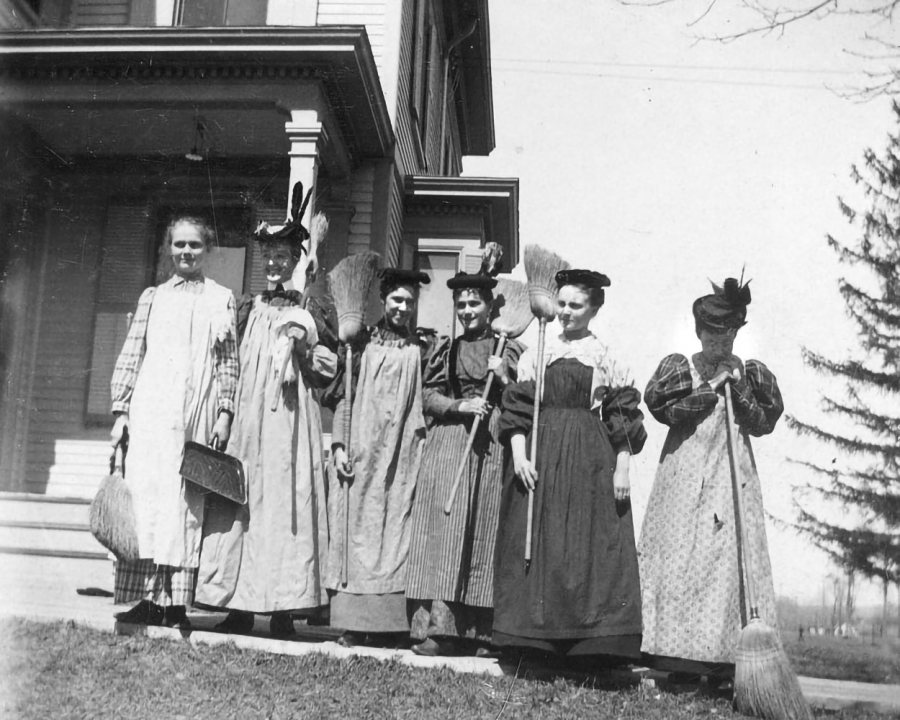 Circa 1897, members of the Class of 1897 pose outside Cheney House: Mary Buzzell, Margaret Knowles, Emma Chase, Mabel Winn, Anna Snell, Caroline Cobb. 