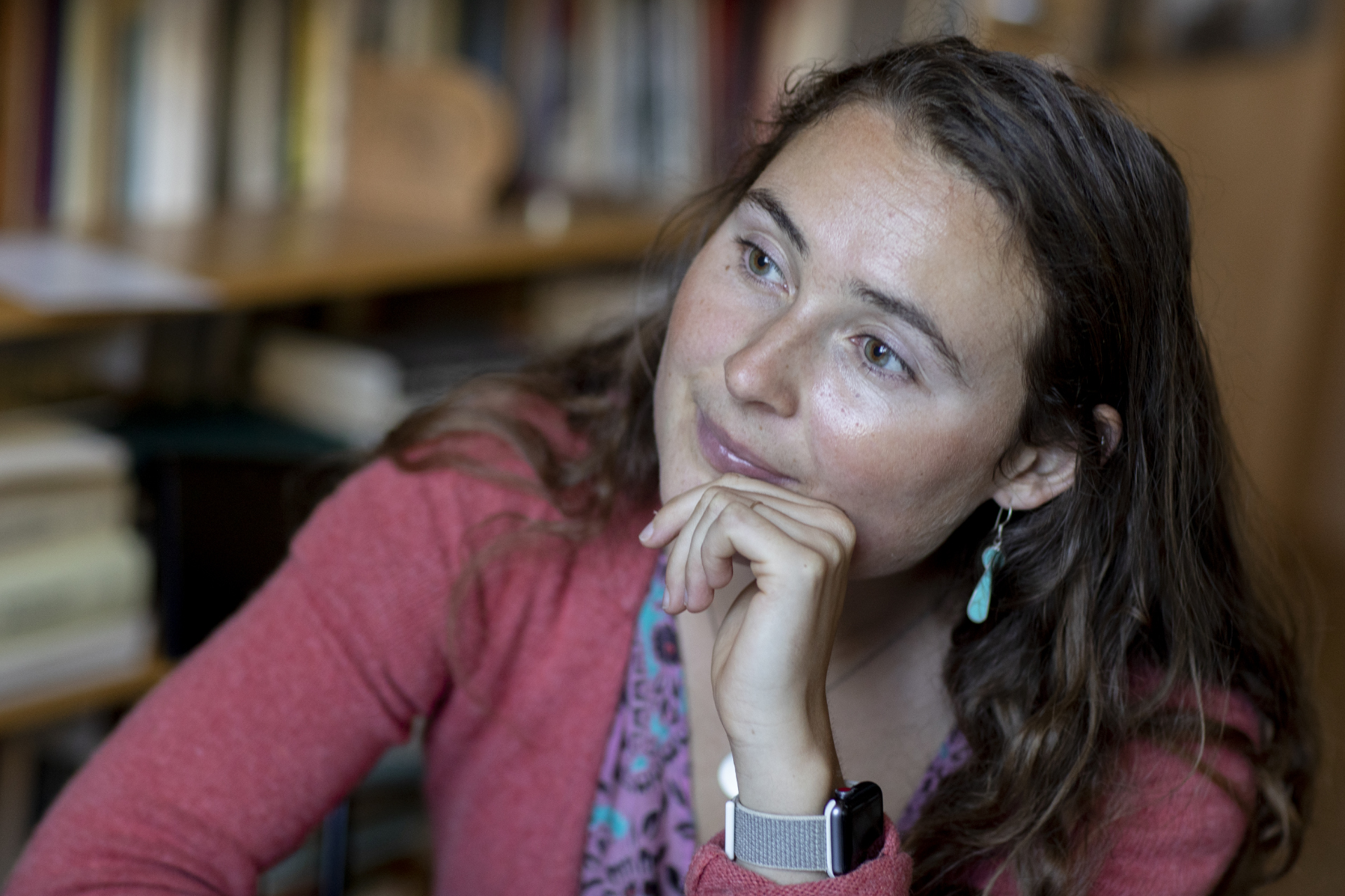 Jane Costlow, Clark A. Griffith Professor of Environmental Studies, meets for the first time this semester with her thesis advisee Grace Ellrodt '21 of Lenox, Mass, in Costlow's Hedge Hall office (Hedge 112) during the first week of classes.