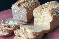 King Arthur’s Susan Reid ’79, Borealis’ Jim Amaral ’80 help new bakers go with the dough during COVID
