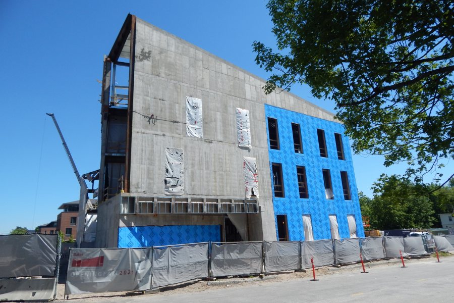 Blueskin on the western wall of the Bonney center. (Doug Hubley/Bates College)