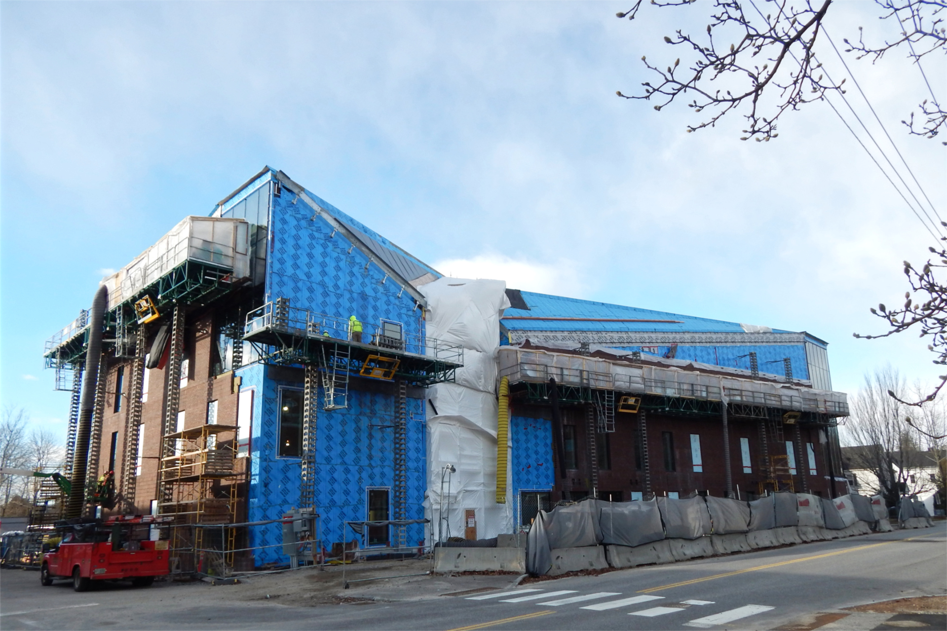 Here's the Bonney Science Center seen from Chase Hall on Dec. 29. The white poly sheeting is shielding from the cold a crew that's painting the Monumental Stairs. (Doug Hubley/Bates College)