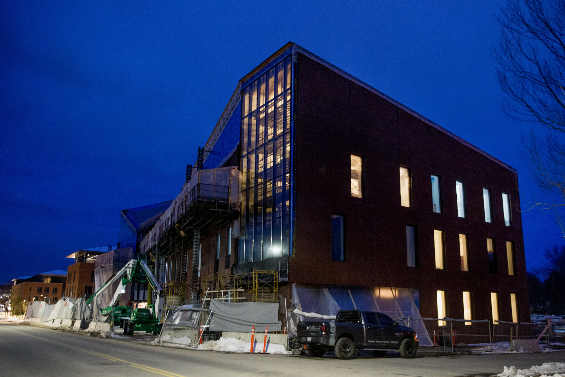The Bonney Science Center at dusk on Jan. 13. Painters, flooring installers, and other trades work evening shifts in the building. (Phyllis Graber Jensen/Bates College)