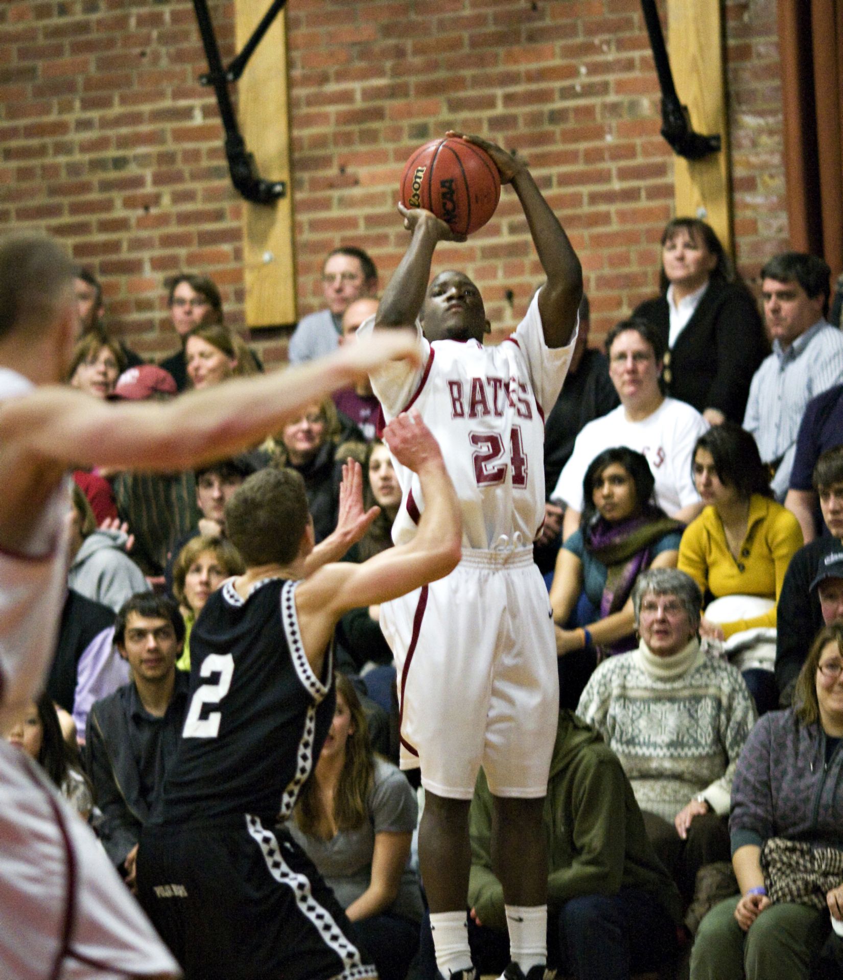 Men's basketball plays Bowdoin.