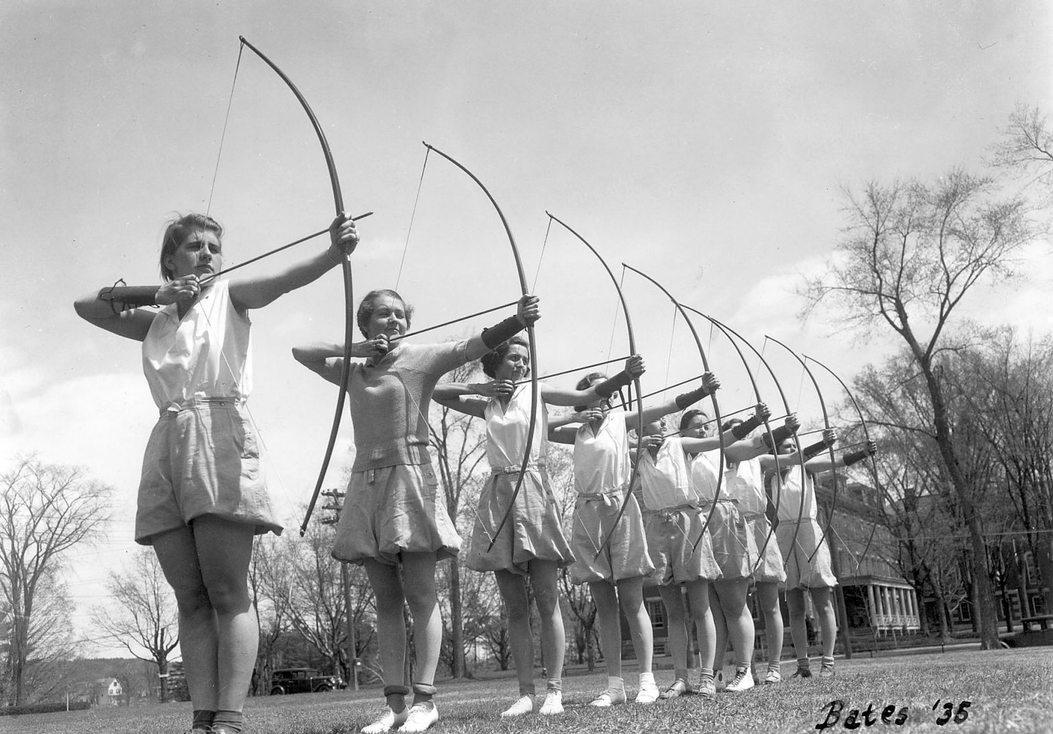 Recalling a 1931 women’s archery tourney vs. ‘unseen opponents’ News