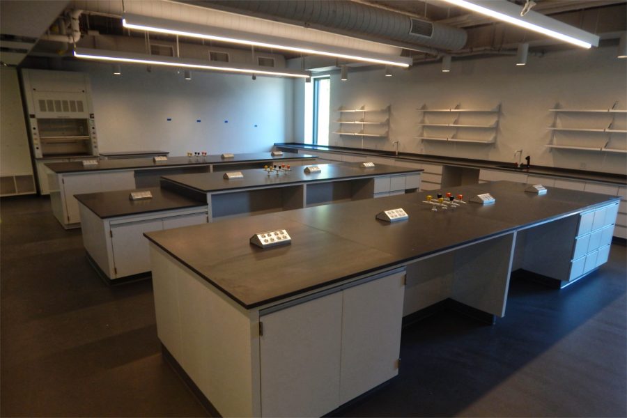 A chemistry teaching lab. (Doug Hubley/Bates College)