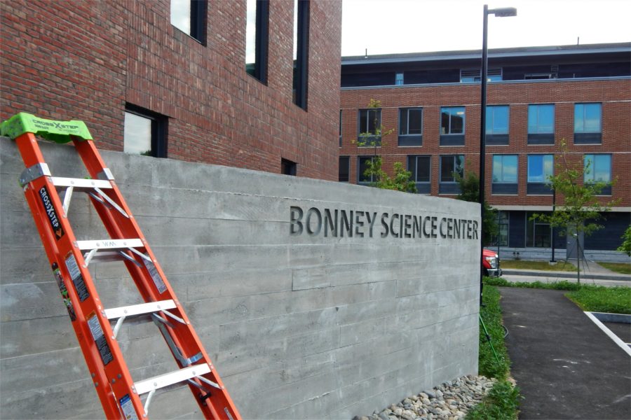 The south face of the Bonney Center with Chu Hall in the background. (Doug Hubley/Bates College)