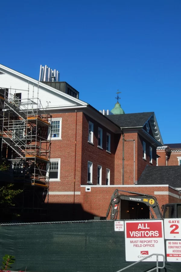 The Dana Chemistry construction site seen from the Alumni Walk approach to Hedge Hall. (Doug Hubley/Bates College)