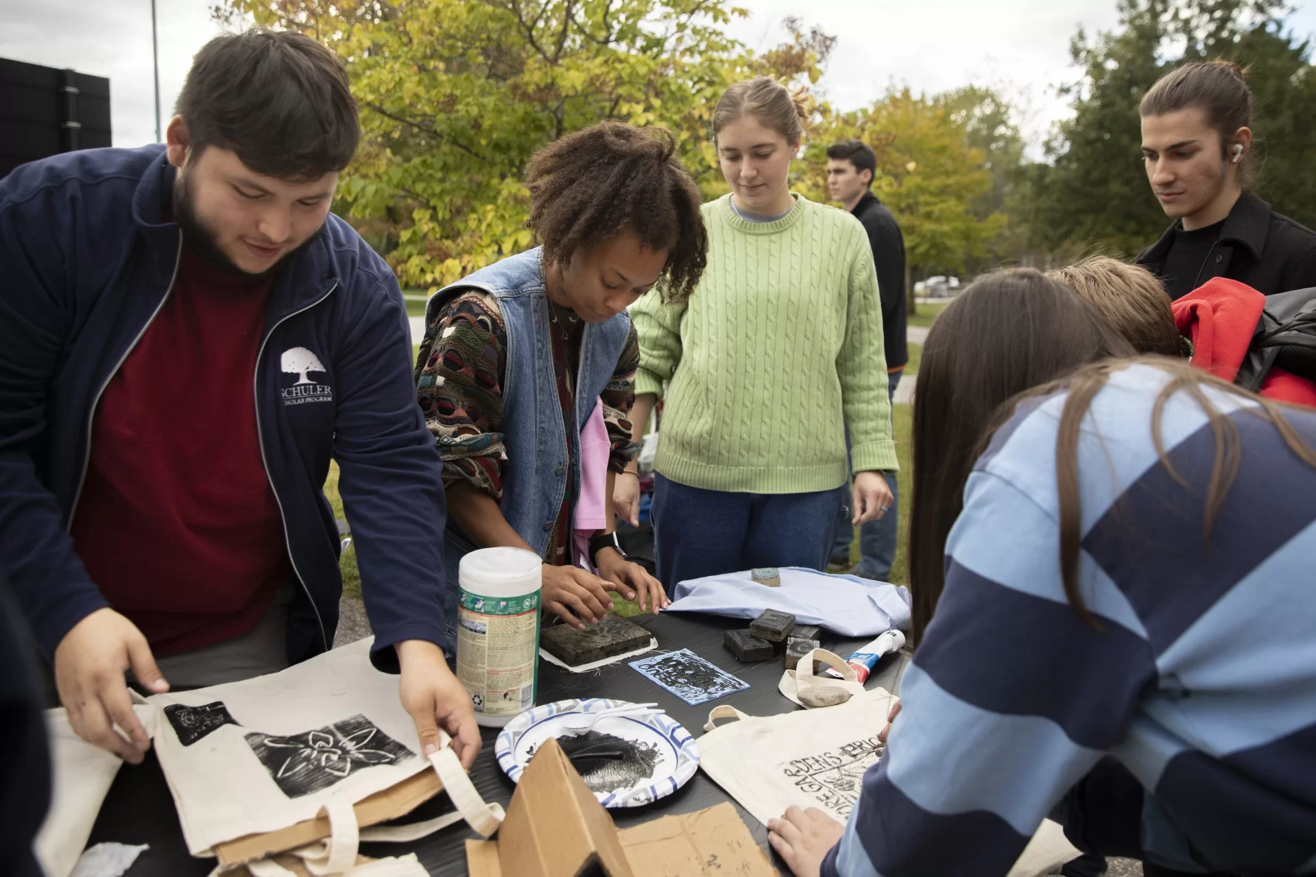 Join us for Free Press on Friday, October 1 from 3:00 p.m. to 5:00 p.m. outside the Benjamin Mays Center.  Printmaking at Free Press involves applying ink to stamps sculpted by a variety of talented Bates artists and using those stamps to create designs on the canvas of your choice.  We will provide limited quantities of paper, fabric masks and canvas tote bags to print, you bring anything that needs decorating (t-shirts? Denim jackets? Your roommate's bedspread ?).  No prior art experience or skills are necessary - we'll have artists on hand to walk you through the engraving process.