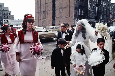 Puerto Rican Wedding, East Harlem, 1970(Camilo J. Vergara, Camilo J. Vergara Photograph Collection, Library of Congress Prints and Photographs Division Washington https://www.loc.gov/item/2014648661/.