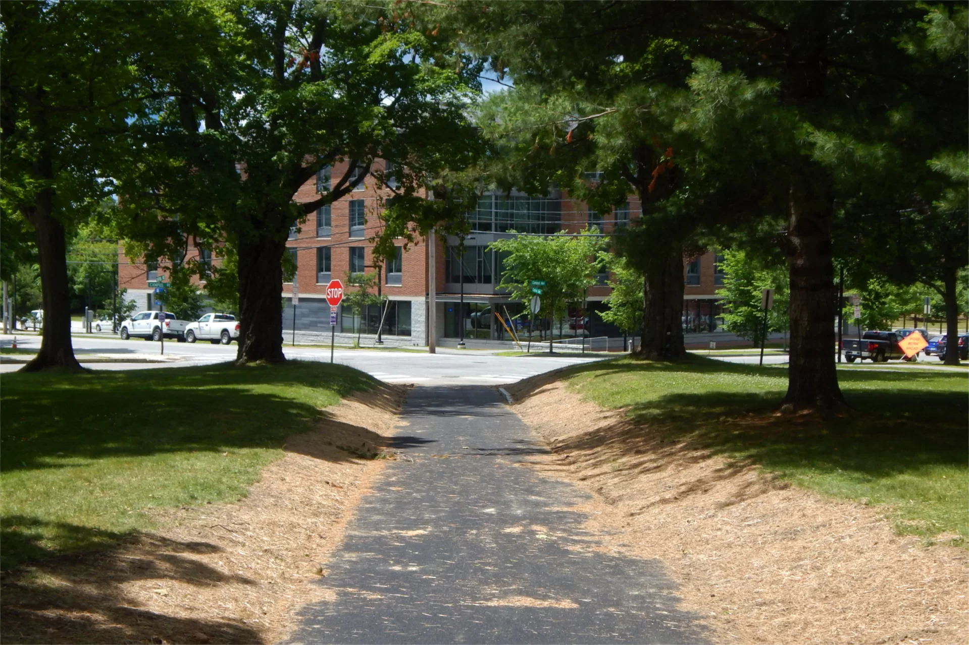 A new, fully accessible path from the Campus Avenue Field and John Bertram Hall to the intesection of Campus and Central avenues. (Doug Hubley/Bates College)
