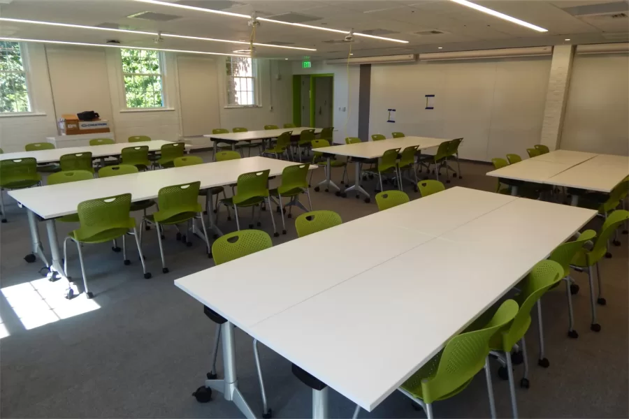 A general-purpose classroom on Dana Hall’s second floor. The modular furniture can easily be reconfigured and moved around to suit various active-learning situations. (Doug Hubley/Bates College)