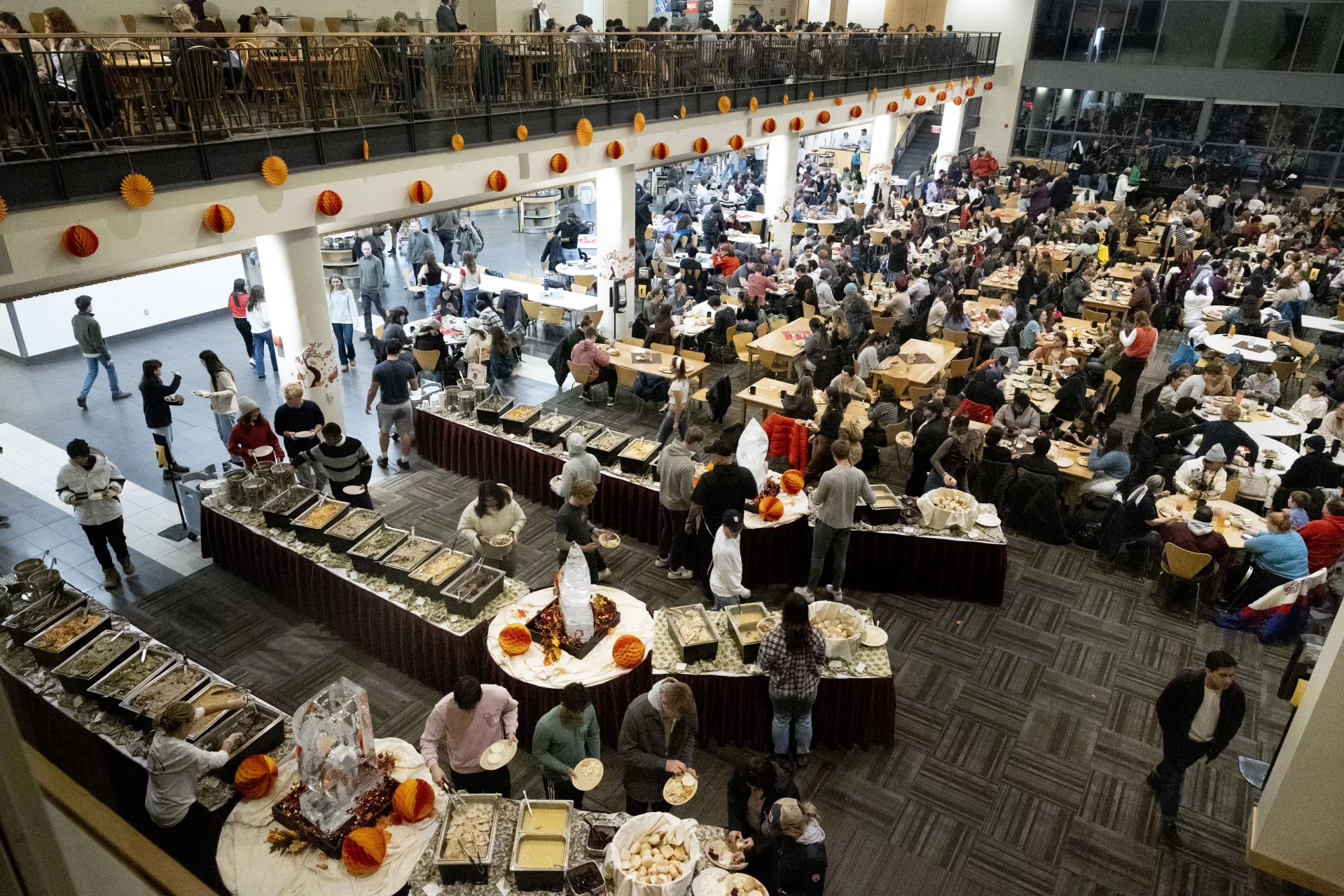 Harvest Meal served by Bates College Dining  in Commons on Nov. 16, 2022.