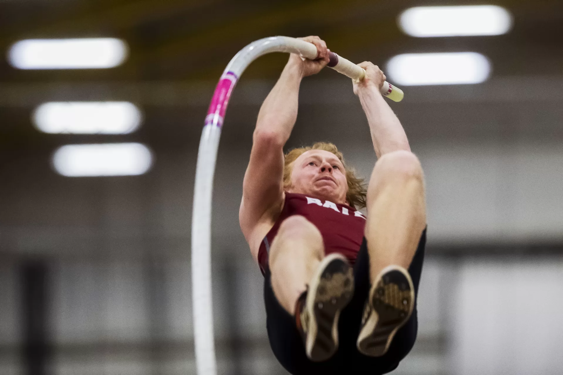 Mens’ track and field hosts the Maine State Classic on April 23, 2022. (Theophil Syslo | Bates College)