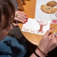 Riley Baker ’26 of Northfield, Ill., painting tree watercolor and cookiesWatercolors and ThanksWatercolors and writing thank you notes to those who are special to us!WhenMonday, November 14th, 20227:00pm (until 8:30pm)WhereRoss House, The Ronj Coffee House 100 - ThunderdomeFor More InformationRaymond Clothier (Multifaith Chaplaincy)rclothie@bates.edu