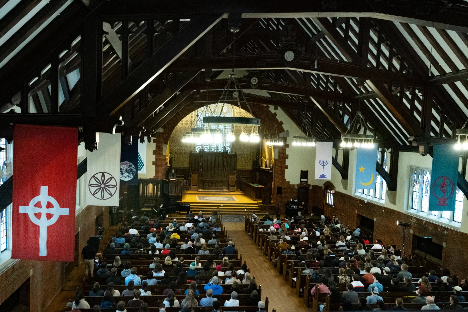 Martin Luther King Jr. Day 2023 keynote speaker, Keith Hamilton Cobb, playwright and actor, speaks to a SRO crowd in the Peter J. Gomes Chapel on Jan. 16. 2023.