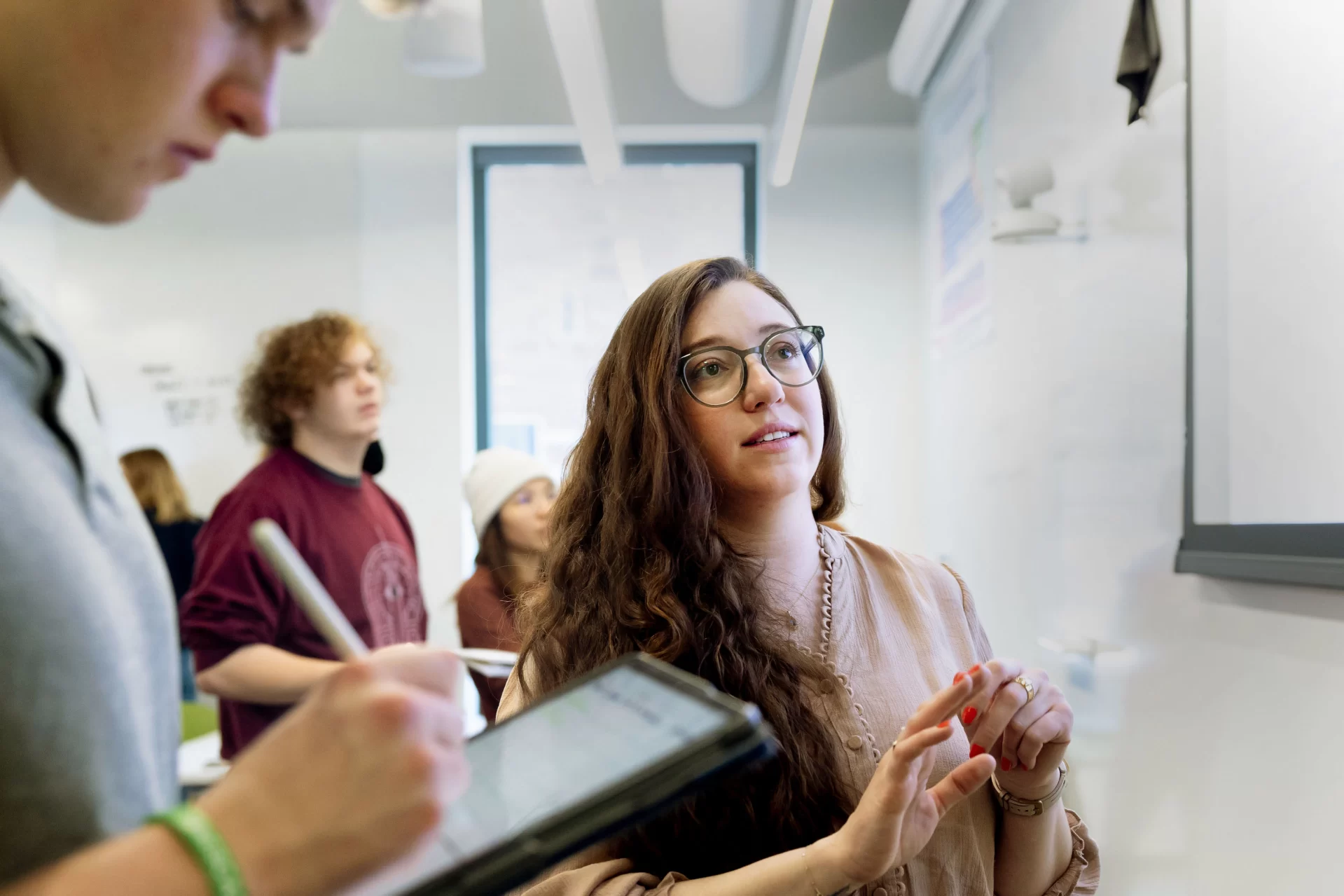 Assistant Professor of Chemistry Geneva Laurita teaches CHEM 108A - Chemical Reactivity/Lab on Monday, Jan. 30, 2023.

A continuation of CHEM 107A. Major topics include thermodynamics, kinetics, equilibrium, acid/base behavior, and electrochemistry. Laboratory: three hours per week.