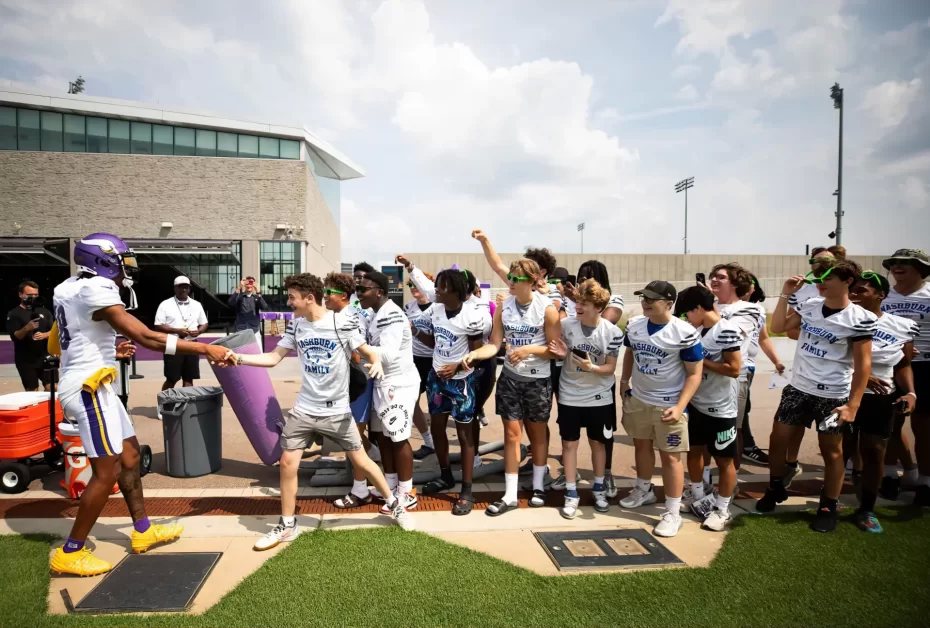 NFL internship more than just fun and games for Cole De Magistris ’24