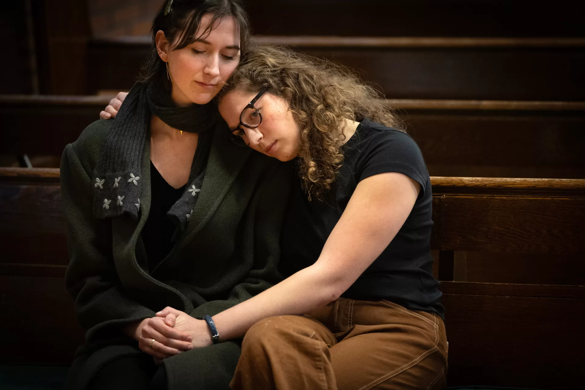 “The brightness that shines through the dark of a tragedy such as we have suffered here in Lewiston, our home, is what it always is in times like these: the immense capacity of our shared humanity,” said Bates President Garry W. Jenkins in his remarks during today’s Vigil for Grief and Remembrance, held at 4:30 p.m. in Gomes Chapel on the one-week anniversary of the shootings in Lewiston.

Led by the Rev. Brittany Longsdorf, the college’s multifaith chaplain, the vigil gave the campus community an opportunity to come together for silence, candle lighting, poetry, and interfaith prayers, and, ultimately, to share communal grief with their Lewiston community.
Welcome & Naming Grief: Brittany Longsdorf, 
Multifaith Chaplain and Visiting Lecturer in the Humanities

Bates President Garry W. Jenkins Remarks

Lewiston Mayor Carl Sheline’s Remarks 

Invitation for Sharing: Brittany Longsdorf

*Barry Music* (single floor mic, guitar output)

Reading of the Names: Brittany Longsdorf and Raymond Clothier, associate multifaith chaplain
•	Tricia C. Asselin
•	Peyton Brewer-Ross
•	William Frank Brackett
•	Thomas Ryan Conrad
•	Michael R. Deslauriers II
•	Maxx A. Hathaway
•	Bryan M. MacFarlane
•	Keith D. Macneir
•	Ronald G. Morin
•	Joshua A. Seal
•	Arthur Fred Strout
•	Stephen M. Vozzella
•	Lucille M. Violette
•	Robert E. Violette
•	Joseph Lawrence Walker
•	Jason Adam Walker
•	William A. Young
•	Aaron Young
*moment  of silence* & closing, begin to pass candle lighting 

READINGS (all from Lectern mic unless noted)
Aneeza Ahmad ‘25 of Sharon, Mass., and Alaina Rauf ‘25 of Yarmouth, Me., of the Bates Muslim Student Association 
Sophie Leight ‘26 of Easton, Md.
Venerable Tenzin Dasel, ‘88 - volunteer spiritual advisor and founder of the Maine Mindfulness Project and is an active retreat leader and speaker in the International Network of Engaged Buddhists 
Levi Mindlin ‘24 of Portland, Ore - song (single floor mic, guitar output)