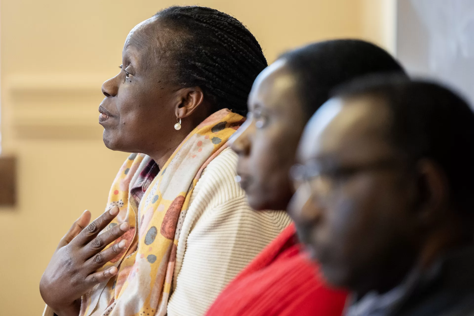 Guests from “Rwanda 30 Years After: Trauma Healing of Genocide Survivors and Intergenerational Trauma,” who spoke at the Olin Arts Center on Sunday, March 24, meet in a join session with faculty and students from three classes in Roger Williams 315 on March 25. Speakers: From left, Esther Mujawayo, Chantal Kayitesi & Jean Bosco Rutagengwa Organizer: Dept. of French and Francophone Studies, BatesCollege Co-organizers: Rwandese Community Association of Maineand Ibuka-Maine Co-sponsors: Dept. of History, Dept. of Politics, TheAfricana Club &The Harward Center for Community Partnerships The faculty and classes: Representations of the Genocide against the Tutsi in Rwanda (FRE379 ADR Alex Dauge-Roth) (Gender, Race, and Social Class in Francophone Films (FRE151 Laura Balladur) and Historical Methods (FRE399 Patrick Otim)