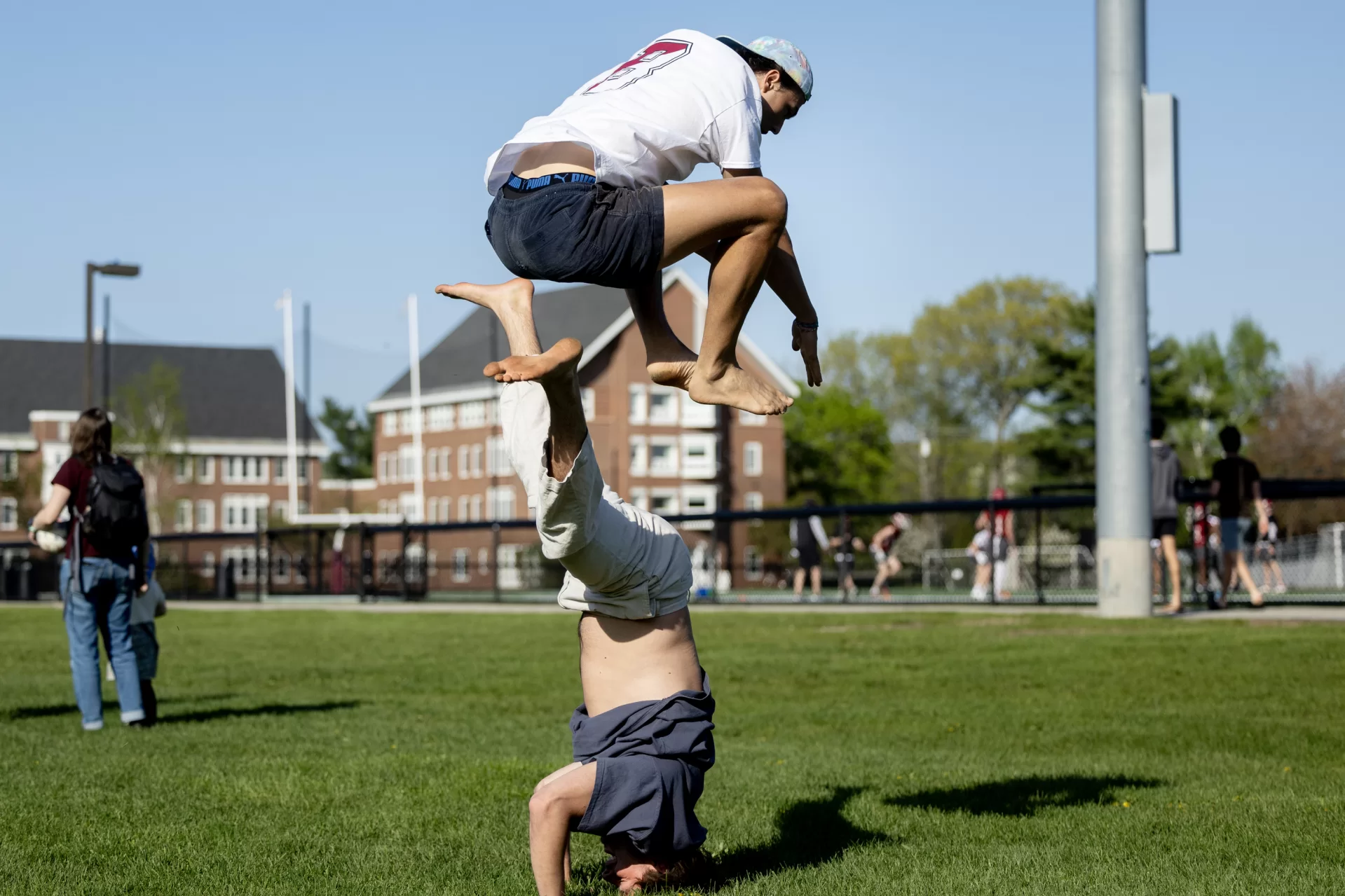 Bates EcoReps and DCCE are delighted to invite you and your family to our annual Short Term Earth Day BBQ! Join us on May 14th from 4:30 PM to 8:00 PM for a fun and free event right in front of the Commons.
We'll have a delicious spread of locally sourced food, a variety of interesting vendors (including a bike repair station and solar-powered smoothies!), and live music to enjoy.
Come connect with the community, learn something new, dance to the music, and savor a fantastic local meal.
We can't wait to see you there!
Warmly,
Bates EcoReps & the DCCE Team