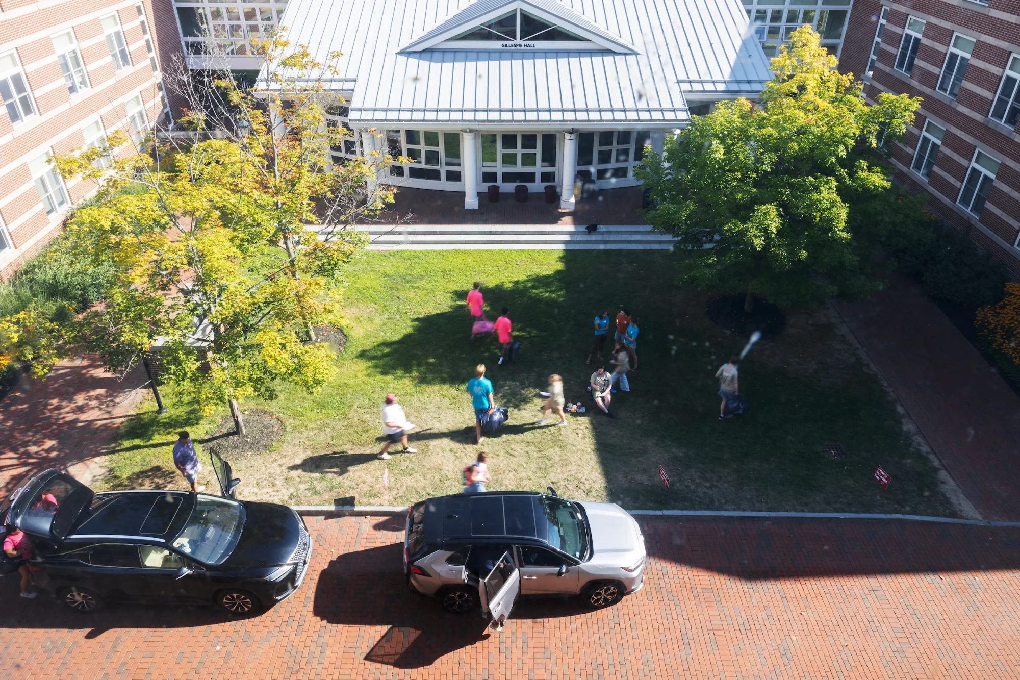 Moments from move-in day at Bates College on August 27, 2026. (Theophil Syslo | Bates College)