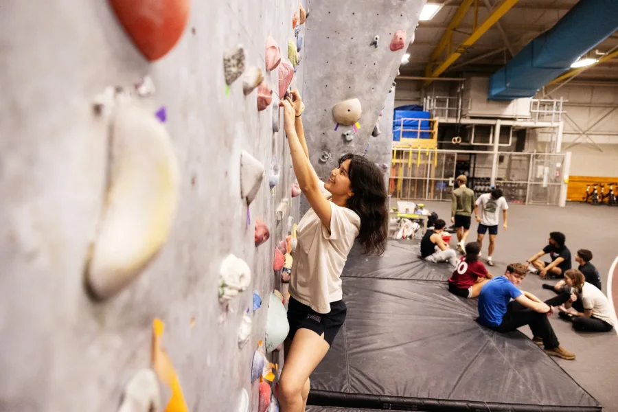 Zahra Saidi ‘30 of Auburn, Maine, seen inside Merrill gymnasium during AESOP on August 29, 2026. (Theophil Syslo | Bates College)