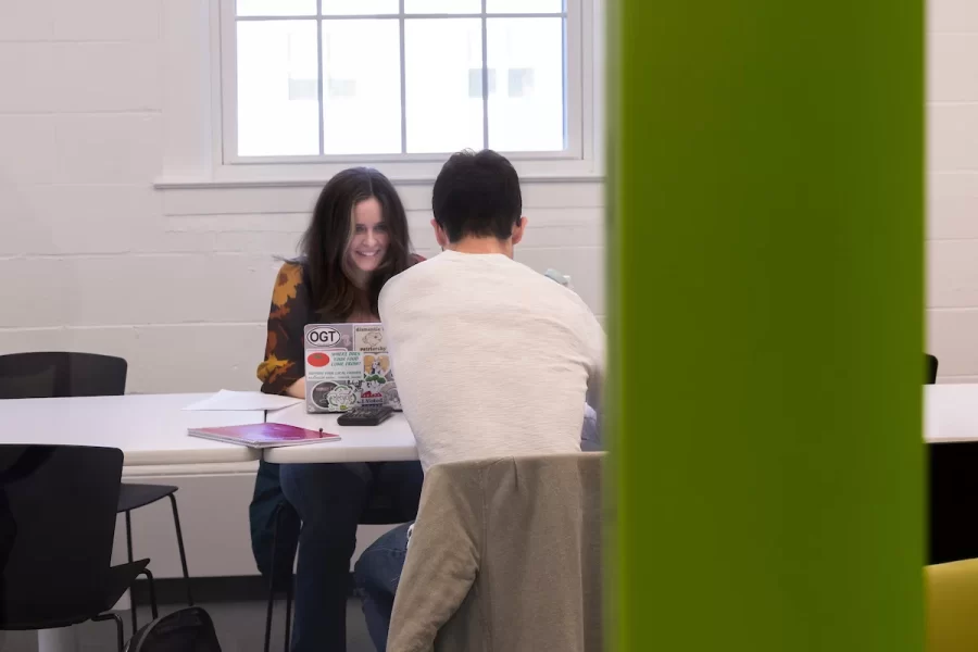 Scenes from inside Dana Hall during midterm week on March 20, 2023.

Eli Kushner ’24 studying with friend.