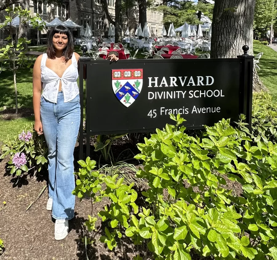 Khushi began her relationship with Harvard Divinity School soon after starting her undergraduate career at Bates. This fall she will begin a Master of Theological Studies degree there. Congratulations Khushi!