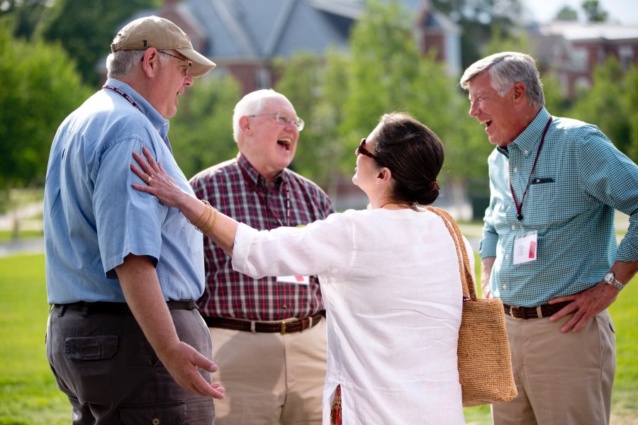 Alumni arrive to register on late Friday afternoon for Reunion 2015, greet each other, and enjoy a Lobster Bake in Commons.