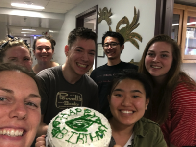 The lab with the cake (notice the zebrafish piped by Jake!) 